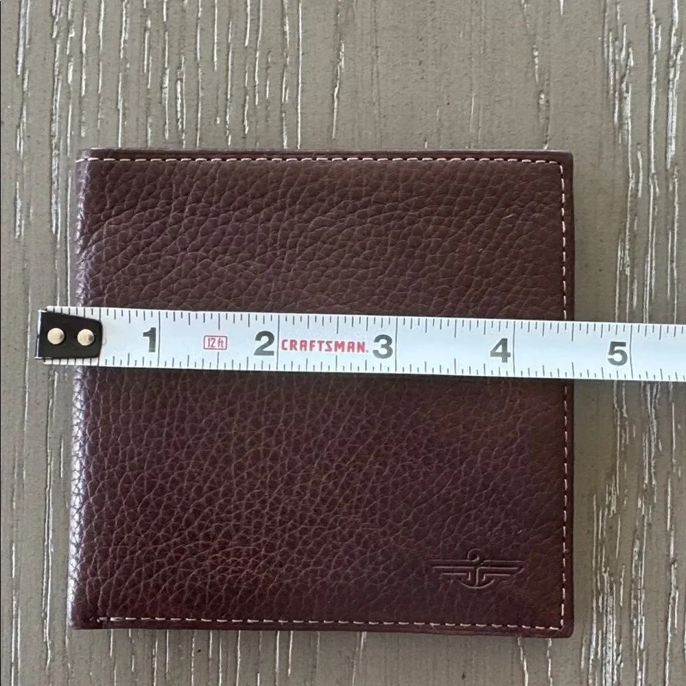 Dockers men’s brown